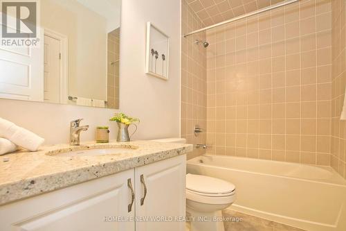 18 Campobello Street, Vaughan, ON - Indoor Photo Showing Bathroom