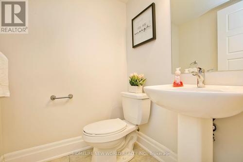 18 Campobello Street, Vaughan, ON - Indoor Photo Showing Bathroom