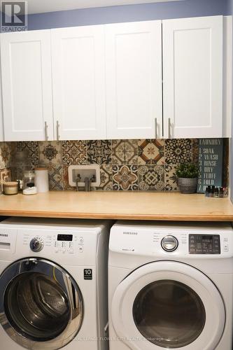 66 Donnan Drive, New Tecumseth, ON - Indoor Photo Showing Laundry Room