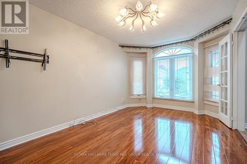 22 Macmillan Crescent, Barrie, ON - Indoor Photo Showing Other Room