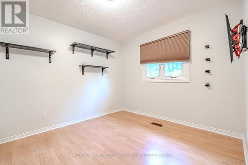 22 Macmillan Crescent, Barrie, ON - Indoor Photo Showing Other Room