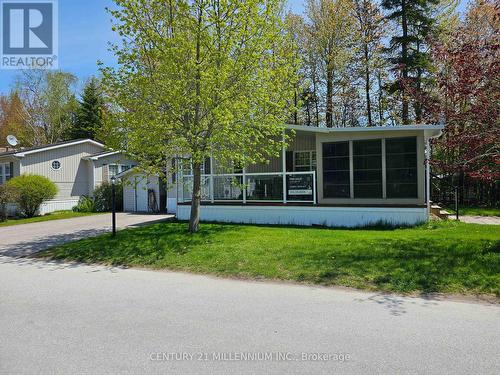 19 Topaz Street, Wasaga Beach, ON 