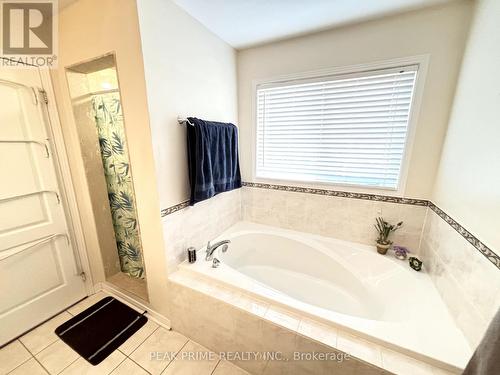 5175 Oscar Peterson Boulevard, Mississauga, ON - Indoor Photo Showing Bathroom