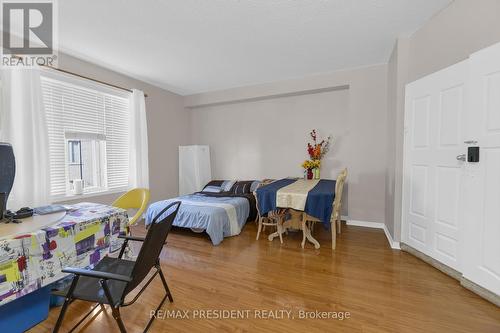 103 Cedar Lake Crescent S, Brampton, ON - Indoor Photo Showing Bedroom