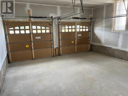 17 Bushwood Trail, Brampton, ON - Indoor Photo Showing Garage