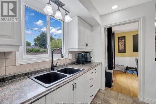 3990 Myrtle, Windsor, ON - Indoor Photo Showing Kitchen With Double Sink