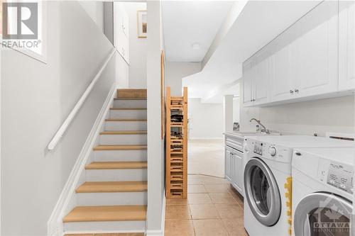 309 Mercury Street, Rockland, ON - Indoor Photo Showing Laundry Room