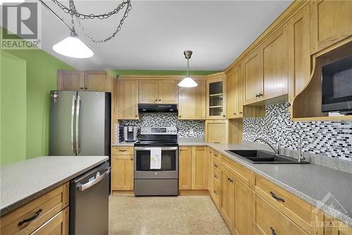 8441 Mitch Owens Road, Ottawa, ON - Indoor Photo Showing Kitchen With Double Sink