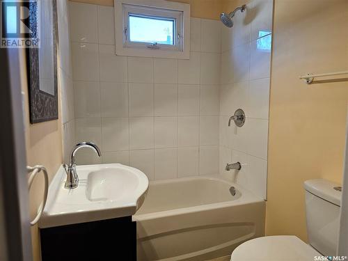 760 Rae Street, Regina, SK - Indoor Photo Showing Bathroom