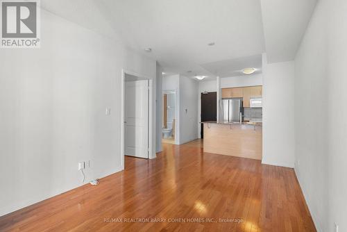 1506 - 5791 Yonge Street, Toronto, ON - Indoor Photo Showing Kitchen