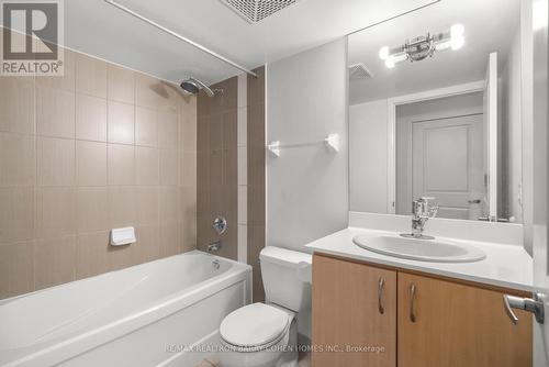 1506 - 5791 Yonge Street, Toronto, ON - Indoor Photo Showing Bathroom