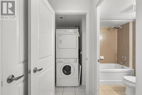 1506 - 5791 Yonge Street, Toronto, ON - Indoor Photo Showing Laundry Room