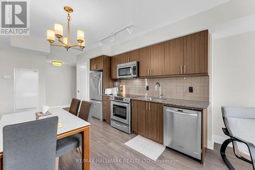 603 - 18 Graydon Hall Drive, Toronto, ON - Indoor Photo Showing Kitchen