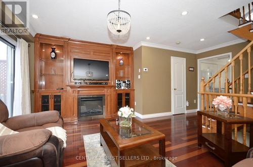 24 Tania Crescent, Vaughan, ON - Indoor Photo Showing Living Room With Fireplace