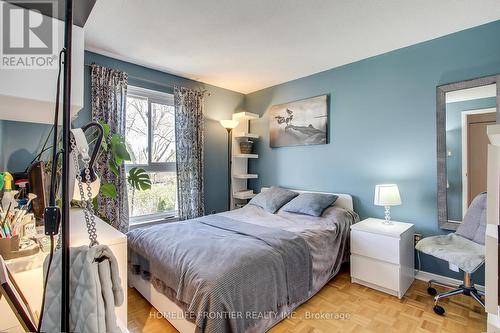 5 Penwick Crescent, Richmond Hill, ON - Indoor Photo Showing Bedroom