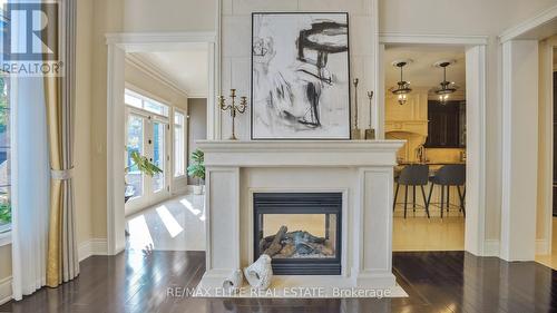 166 Grand Vellore Crescent, Vaughan, ON - Indoor With Fireplace