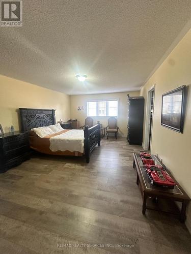 15 Dillon Drive, Brampton, ON - Indoor Photo Showing Bedroom