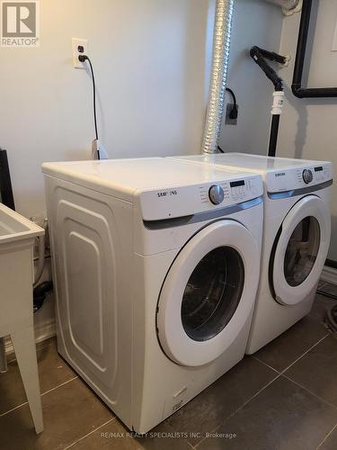 8211 Eighth Line, Halton Hills, ON - Indoor Photo Showing Laundry Room