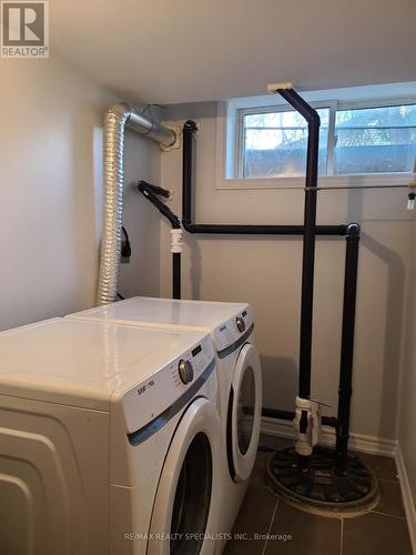 8211 Eighth Line, Halton Hills, ON - Indoor Photo Showing Laundry Room