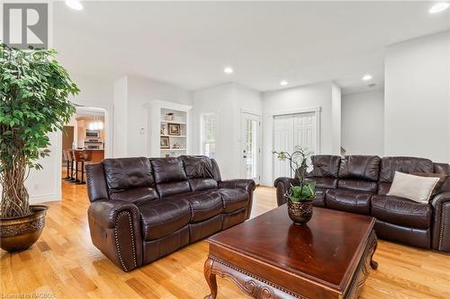 169 Trillium Drive, Port Elgin, ON - Indoor Photo Showing Living Room