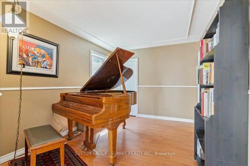 2076 Churchill Avenue, Burlington, ON - Indoor Photo Showing Other Room