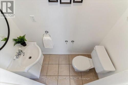 2076 Churchill Avenue, Burlington, ON - Indoor Photo Showing Bathroom