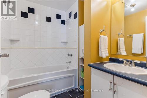 2076 Churchill Avenue, Burlington, ON - Indoor Photo Showing Bathroom