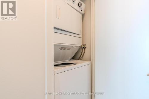 2906 - 375 King Street W, Toronto, ON -  Photo Showing Laundry Room