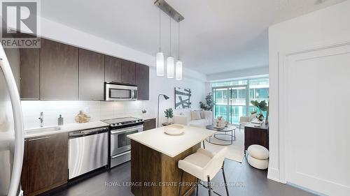 1806 - 25 Broadway Avenue, Toronto, ON - Indoor Photo Showing Kitchen With Stainless Steel Kitchen With Upgraded Kitchen