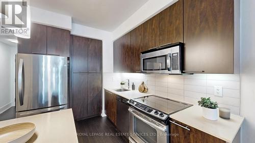 1806 - 25 Broadway Avenue, Toronto, ON - Indoor Photo Showing Kitchen With Stainless Steel Kitchen With Upgraded Kitchen