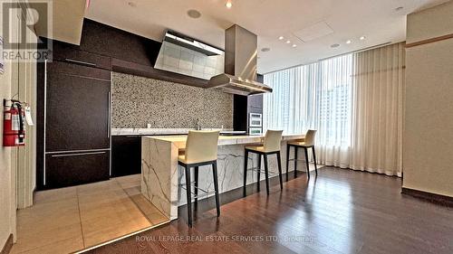 1806 - 25 Broadway Avenue, Toronto, ON - Indoor