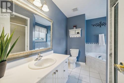 14 Selleck Lane, Oshawa, ON - Indoor Photo Showing Bathroom