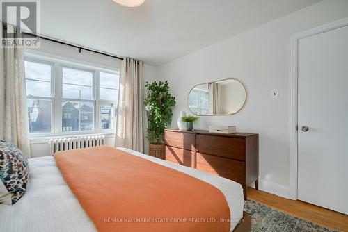 1315 Pape Avenue, Toronto, ON - Indoor Photo Showing Bedroom