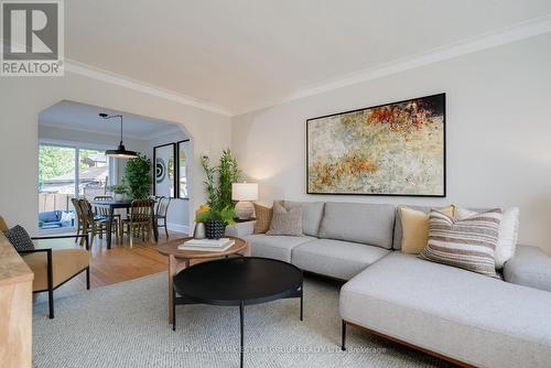 1315 Pape Avenue, Toronto, ON - Indoor Photo Showing Living Room