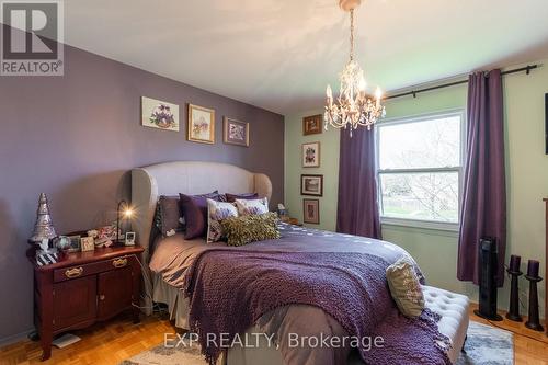 922 Notre Dame Drive, London, ON - Indoor Photo Showing Bedroom