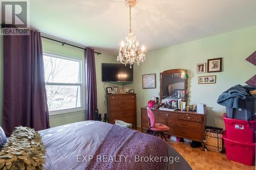 922 Notre Dame Drive, London, ON - Indoor Photo Showing Bedroom