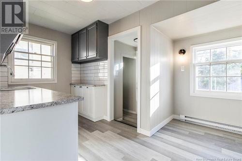 30 Appleton, Dieppe, NB - Indoor Photo Showing Kitchen