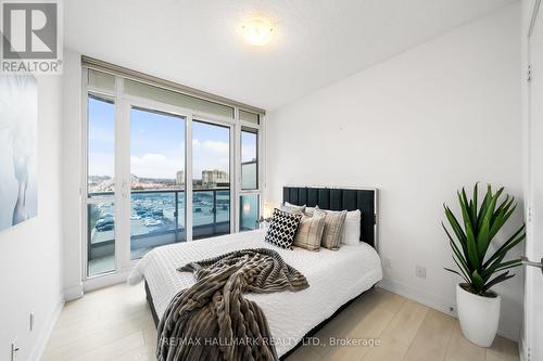 610 - 9471 Yonge Street, Richmond Hill, ON - Indoor Photo Showing Bedroom