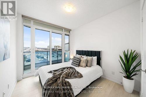 610 - 9471 Yonge Street, Richmond Hill, ON - Indoor Photo Showing Bedroom