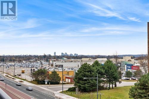 610 - 9471 Yonge Street, Richmond Hill, ON - Outdoor With View