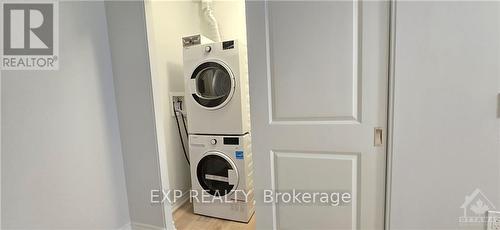 412 - 397 Codds Road, Ottawa, ON - Indoor Photo Showing Laundry Room