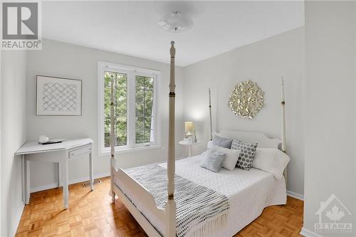 9 Camwood Crescent, Ottawa, ON - Indoor Photo Showing Bedroom