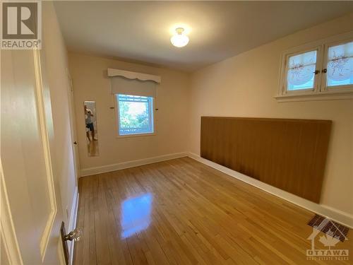 Primary Bedroom - 211 Mcgillivray Street, Ottawa, ON - Indoor Photo Showing Other Room