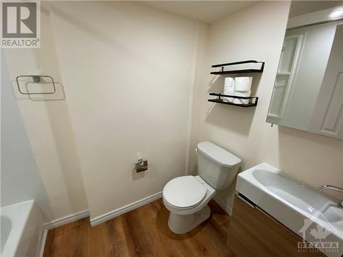 Lower Level Full Bathroom - 211 Mcgillivray Street, Ottawa, ON - Indoor Photo Showing Bathroom