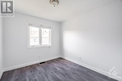 627 Monardia Way, Ottawa, ON - Indoor Photo Showing Other Room