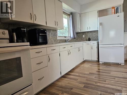 132 Centennial Street, Swift Current Rm No. 137, SK - Indoor Photo Showing Kitchen