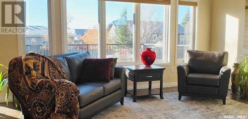 10304 Bunce Crescent, North Battleford, SK - Indoor Photo Showing Living Room