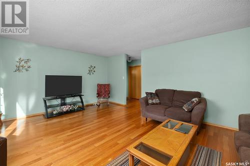 1442 Sibbald Crescent, Prince Albert, SK - Indoor Photo Showing Living Room