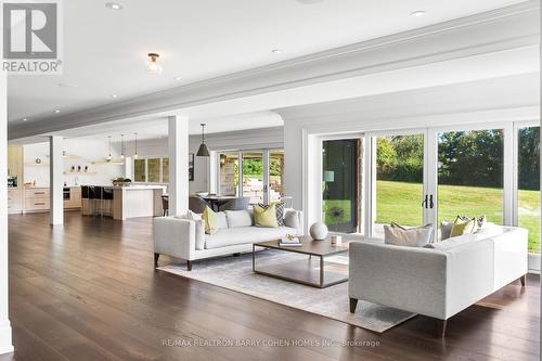 116 Eden Vale Drive, King, ON - Indoor Photo Showing Living Room