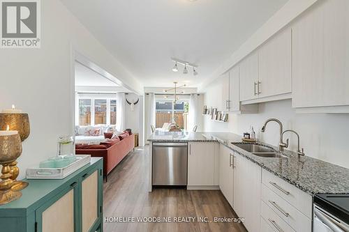 18 - 143 Ridge Road, Cambridge, ON - Indoor Photo Showing Kitchen With Stainless Steel Kitchen With Double Sink With Upgraded Kitchen